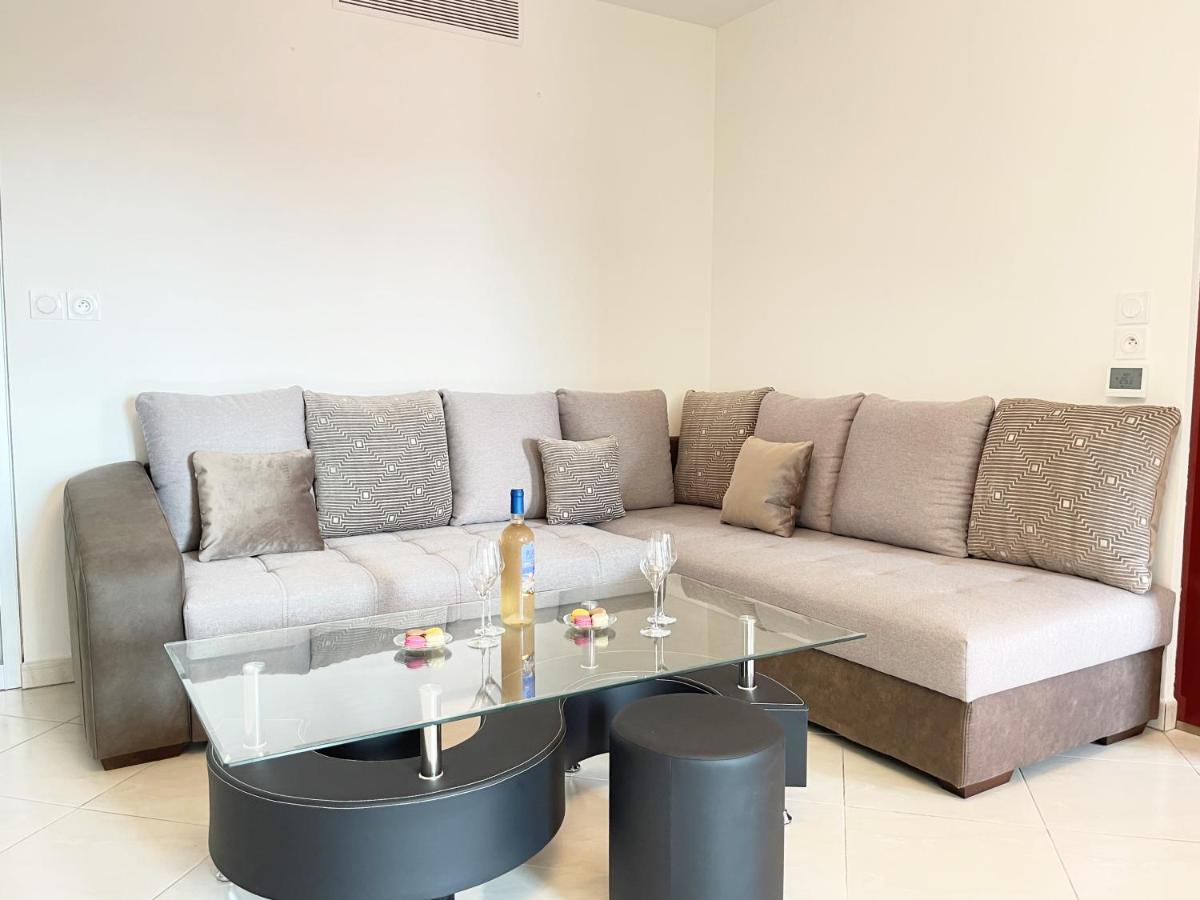 Tres Bel Appartement -Residence Avec Piscine Sur Le Toit Et Vue Panoramique Saint-Raphaël Esterno foto