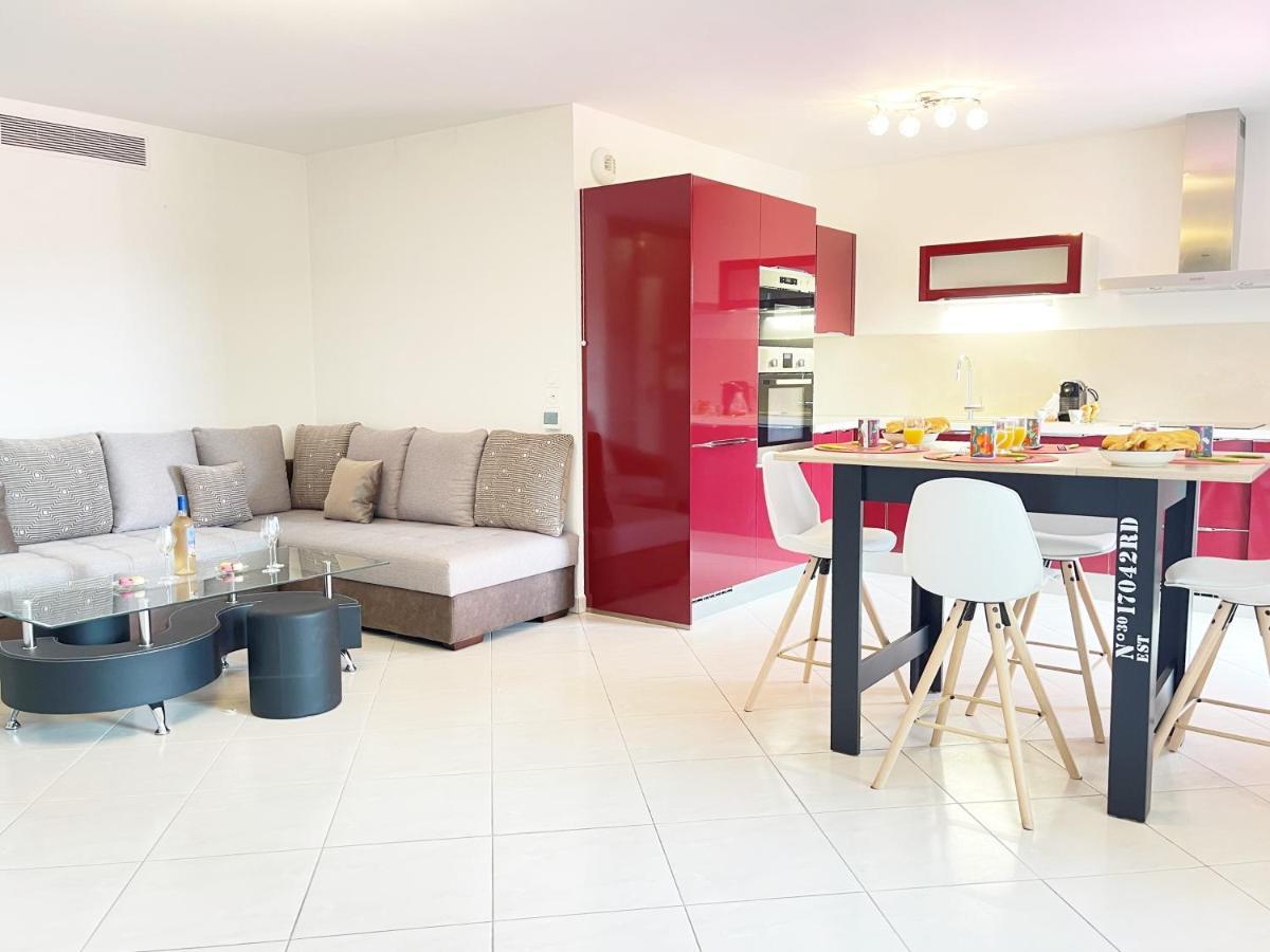 Tres Bel Appartement -Residence Avec Piscine Sur Le Toit Et Vue Panoramique Saint-Raphaël Esterno foto