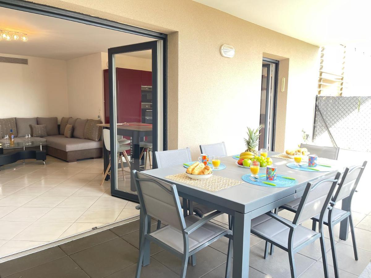 Tres Bel Appartement -Residence Avec Piscine Sur Le Toit Et Vue Panoramique Saint-Raphaël Esterno foto